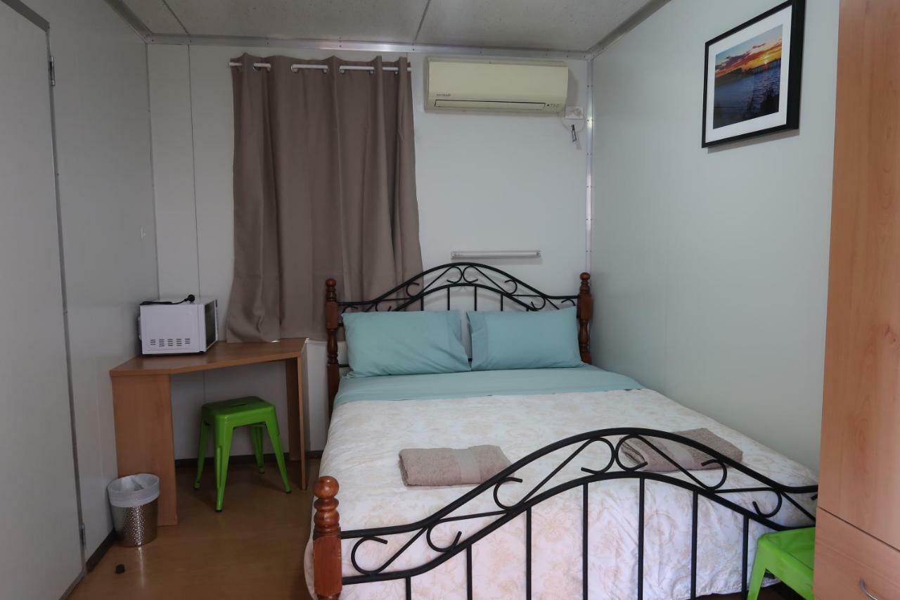 Mud Crab Motel Derby Luaran gambar